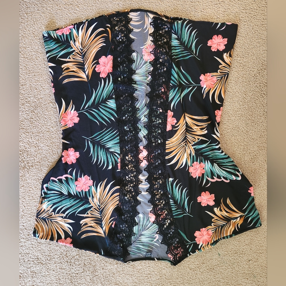 SHEIN Black Floral Lace Bodysuit